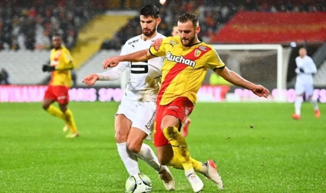  布雷斯特战平朗斯，法甲中游球队默契球引争议