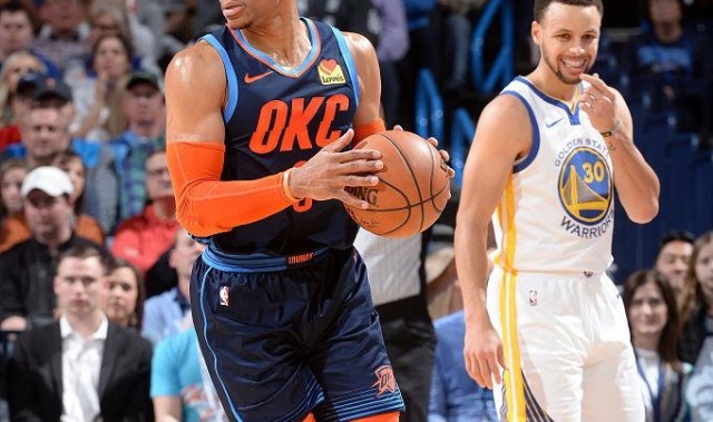  勇士绝杀雷霆终结对手七连胜势头  