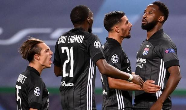  兰斯反击犀利高效,客场爆冷击败传统强队  