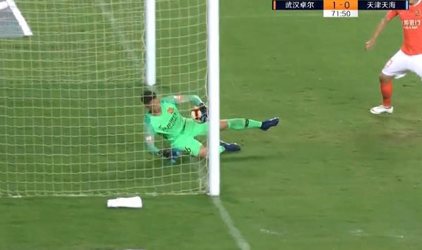  罗马客场遭遇门线悬案VAR判定引发争议  