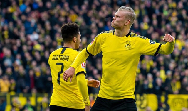  哈兰德帽子戏法闪耀全场，曼城六球横扫升班马卢顿