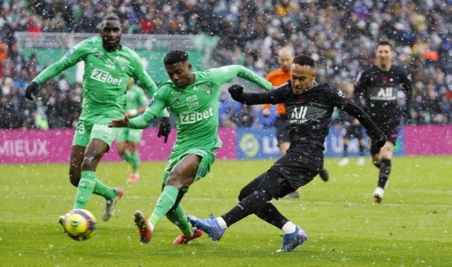  巴黎圣日耳曼新帅首秀开门红 法甲首轮三球完胜  