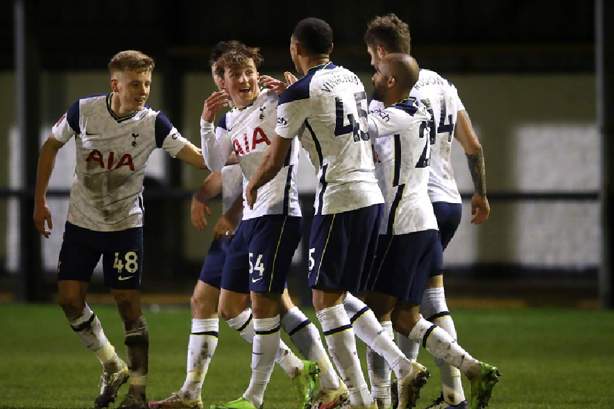  热刺青年军惊艳亮相足总杯  