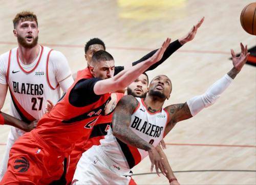  西亚卡姆准三双表现，猛龙加时险胜奇才止住连败  